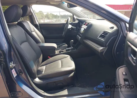 2015 Subaru Outback 2.5I Limited z USA, uszkodzony, nr VIN 4S4BSBNC8F3309865